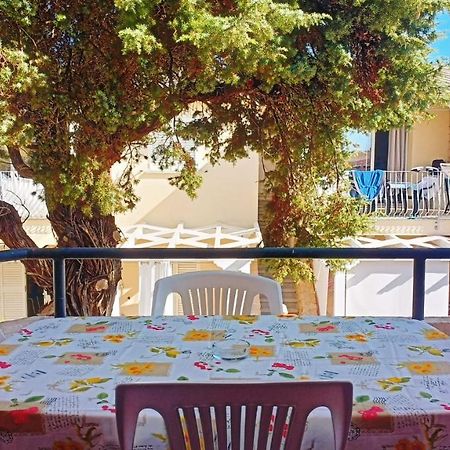 דירות איזולה רוסה Casa Rosa 1 Piano מראה חיצוני תמונה